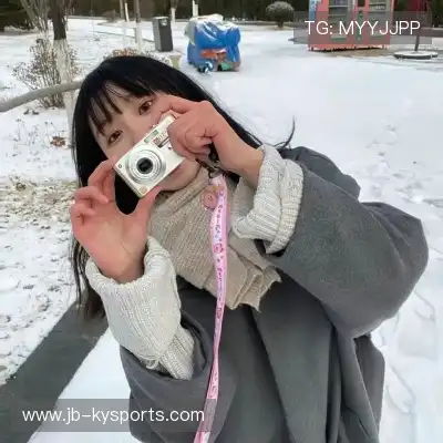 葛昀